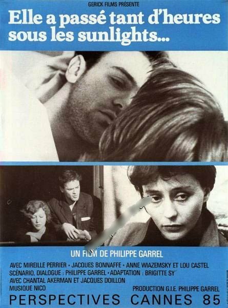 Смотреть Она провела много времени в свете софитов... онлайн в HD качестве 720p-1080p